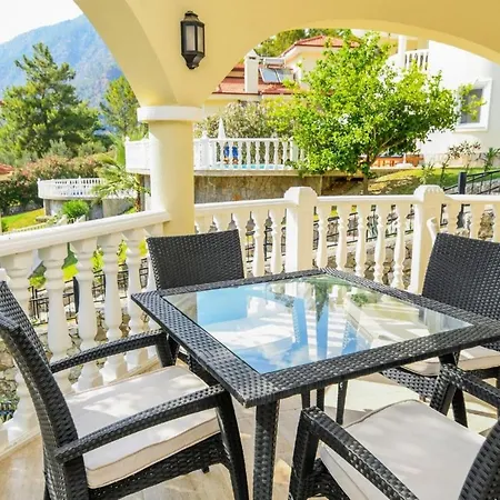5 Star With 4 Bedrooms, Dalaman 1051 빌라 *